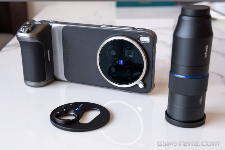 Samsung, Realme, Huawei, Galaxy S25, iPhone 17, Huawei Pura 80, iPhone Air, Realme GT 7, iQoo 15, iPhone 17 Pro Max, Galaxy S25 Ultra, Galaxy S25 Plus, Realme GT 7 Dream Edition, 8 HP Flagship yang Rilis di Indonesia Sepanjang 2025, dari Galaxy S25 hingga iPhone 17, 1. Samsung Galaxy S25 series, 2. Xiaomi 15 series, 3. Realme GT 7 series, 4. Huawei Pura 80 series, 5. iPhone 17 series, 6. Oppo Find X9 series, 7. Vivo X300 series, 8. iQoo 15