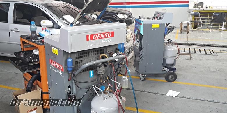 AC Mobil, refrigeran, freon, Bengkel spesialis AC mobil, Refrigeran AC Mobil Berkurang, Pertanda Ada Kebocoran