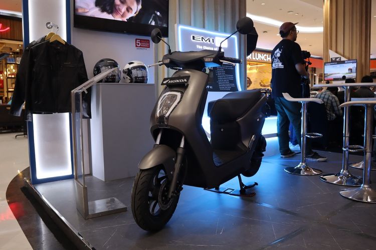 moge, entry level, Honda EM1 e, Diskon, IIMS 2026, SUV Ringkas Listrik, Suzuki eVitara, Jaecoo J5 EV, Motor Baru, Insentif Otomotif, Scrambler 400 X, Adu eVitara Vs J5 EV, Moge Entry Level Rp 158 Juta