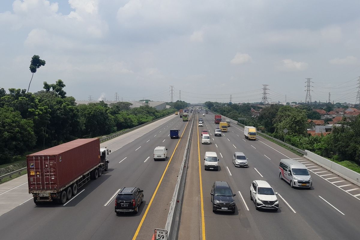 Tol Jagorawi, Jadwal Contraflow dan One Way Tol Jakarta-Cikampek dan Jagorawi 24-28 Desember 2025, Mulai Jam Berapa?, Jadwal Contraflow Tol Jakarta–Cikampek Arah Cikampek, Jadwal Contraflow Tol Jakarta–Cikampek Arah Jakarta, Jadwal Contraflow Tol Jagorawi, Skema One Way dan Penghentian Proyek Jalan, Akses Informasi dan Layanan Pengaduan Lalu Lintas