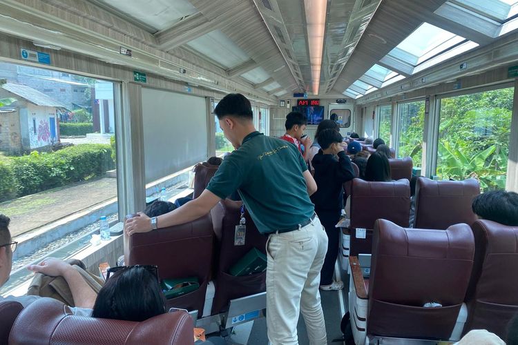 Kereta Panoramic, Cara Nikmati Fitur Kursi Hadap Jendela di Kereta Panoramic, Ada Syaratnya