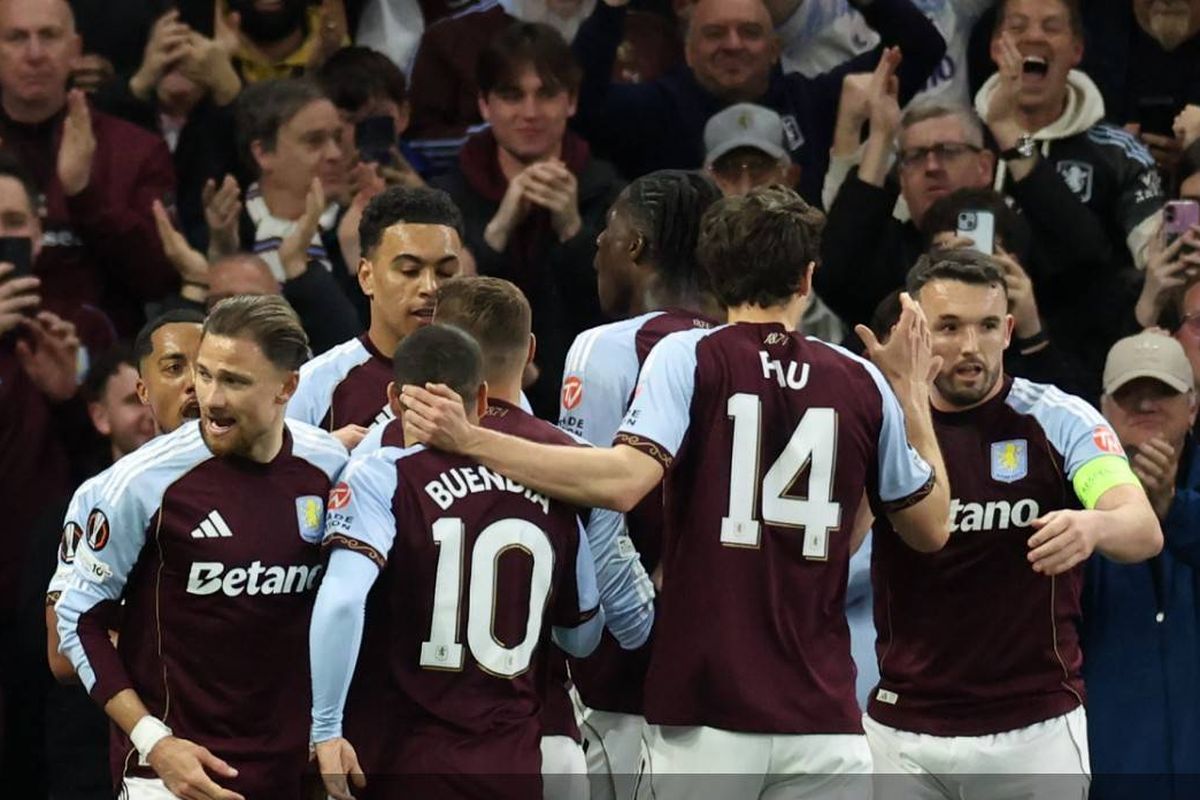 Europa League, Aston Villa, Nottingham Forest, Emiliano Buendia, Bruno Fernandes, Edinson Cavani, Freiburg, Braga, Hasil Lengkap Liga Europa: Aston Villa Pesta Gol, Freiburg Kalahkan Braga