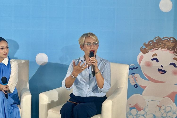 parenting, pola asuh anak, gaya parenting, transformasi pola asuh dari tahun 1990 sampai 2020, perbedaan pola asuh di berbagai generasi, gaya parenting anak, Transformasi Gaya Parenting Anak dari 1990 hingga 2020 Menurut Psikolog