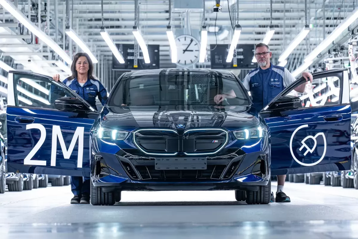 mobil listrik, Neue Klasse, Akselerasi BMW, Capai 2 Juta Mobil Listrik Hanya dalam Dua Tahun