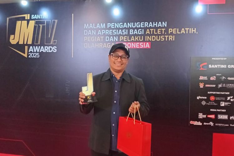 Persib Bandung, Bojan Hodak, Beckham Putra, Hector Souto, Jonatan Christie, Valentino Simanjuntak, Bolasport.com, Persib Berjaya di JMTV Awards 2025, Perwakilan KG Media Menangi Kategori Media Peliput Olahraga