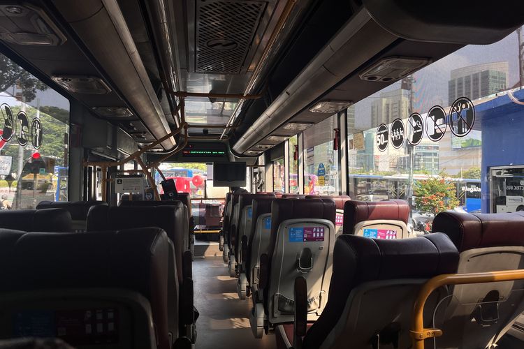 aplikasi TJ, Royaltrans, Pengalaman Naik Royaltrans Blok M-Cibubur, Kini Wajib Pesan Kursi