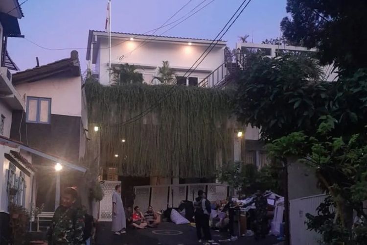 Sri Mulyani, Menko Perekonomian, isu Sri Mulyani mundur dari kabinet, Airlangga Hartarto, rumah Sri Mulyani dijarah, Kata Airlangga soal Isu Mundurnya Sri Mulyani: Menkeu Hadir dalam Rapat Kabinet