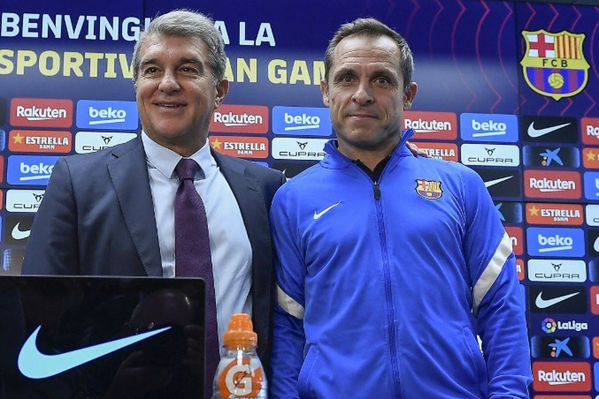 Joan Laporta, Barcelona, Hansi Flick, Deco, Bojan Krkic, Dani Olmo, Gerard Martin, Aitana Bonmati, Victor Font, Marc Ciria, Xavi Vilajoana, Internal Barcelona Kompak Dukung Joan Laporta, dari Hansi Flick hingga Deco