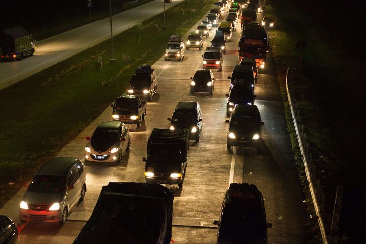 sony susmana, persiapan berkendara, mudik malam, tips aman berkendara, Keamanan Berkendara Malam untuk Pemudik