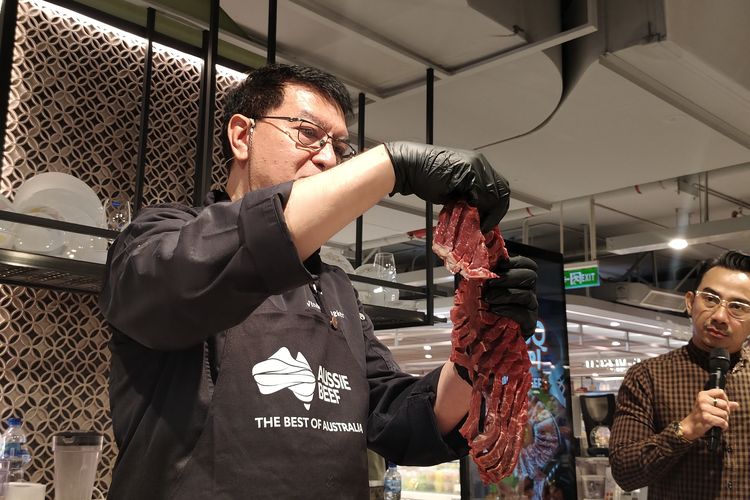 Cara menyimpan daging sapi, cara menyimpan daging sapi di kulkas, cara simpan daging sapi di kulkas, chef vindex tengker masterchef, Perlukah Menyimpan Daging Sapi di Dalam Freezer? Ini Kata Chef Vindex