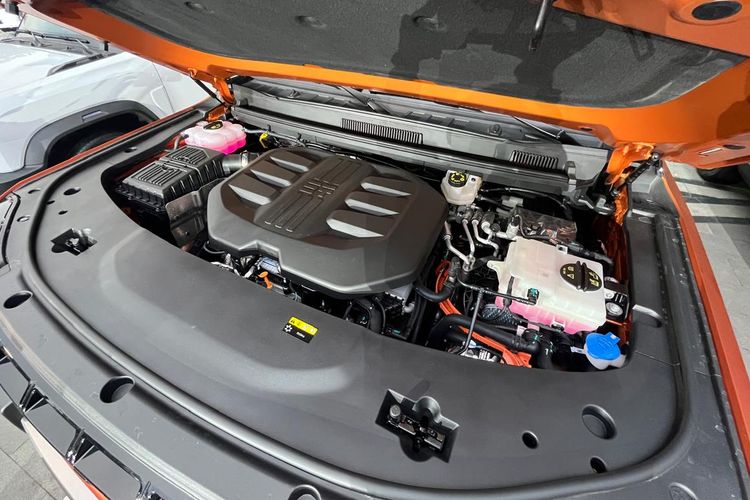 Jetour G700, performa buas, SUV PHEV premium, Jumpa Jetour G700: SUV PHEV Boxy Penantang Denza B5