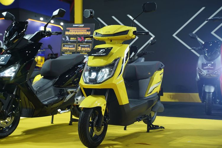 motor listrik, Motor listrik murah, harga motor listrik, Daftar harga motor listrik, IIMS 2026, Deretan Motor Listrik Termurah di IIMS 2026, Harga mulai Rp 5 Jutaan