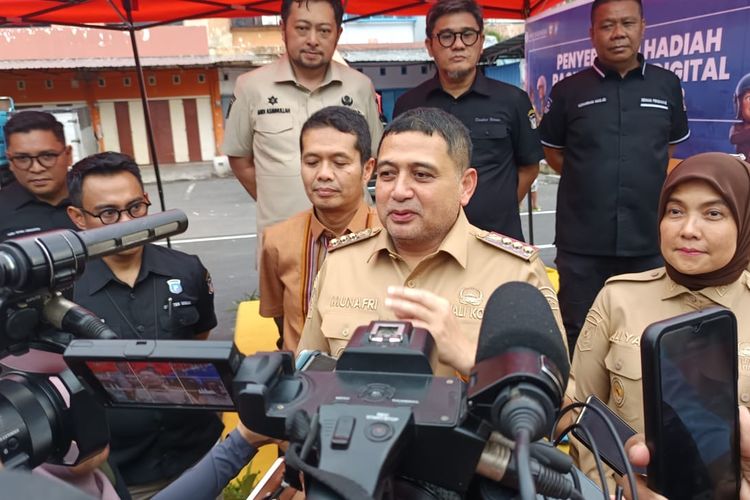 tawuran, Tallo, Kota Makassar, Pemkot Makassar, Tawuran, Sulawesi Selatan, tallo, Pemkot Makassar Siapkan Pelatihan untuk Cegah Tawuran di Tallo, Tantangan Usia Pelaku Tawuran, Pendidikan Informal dan Pelatihan Keterampilan untuk Pemuda, Tawuran Pecah Sejak Senin Dini Hari, Polisi Diminta Segera Ungkap Pelaku Tawuran