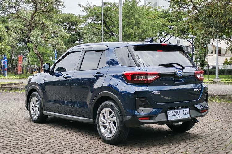 e-Smart Hybrid, Kupas Desain Daihatsu Rocky e-Smart Hybrid, Kompak dan Praktis, Identitas Hybrid , Buritan Sederhana dan Rapi, Kaca Peredam Panas, Desain Aman