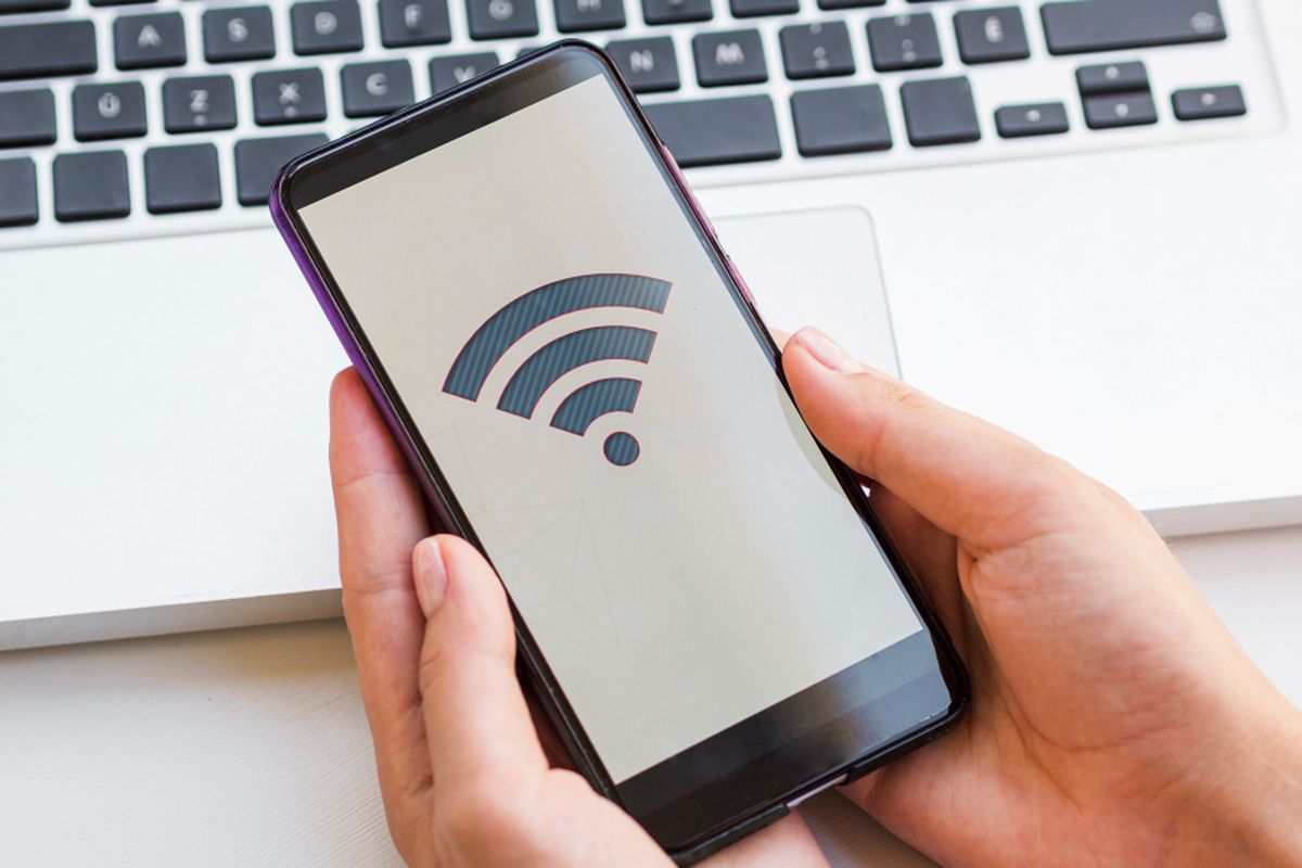 cek kecepatan internet, Cara cek kecepatan WiFi, Cara cek kecepatan internet, Bagaimana cara melihat kecepatan internet, cek kecepatan WiFi, 5 Cara Cek Kecepatan WiFi dengan Mudah di HP dan Laptop, 1. Speedtest by Ookla, 2. Fast.com, 3. SpeedSmart, 4. Speed Test Google, 5. Open Speed Test