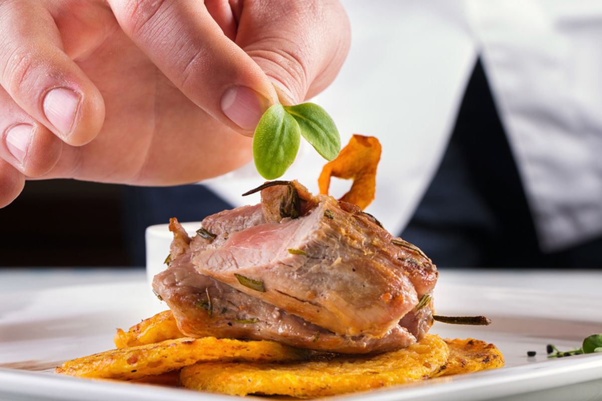 apa itu restoran fine dining, fine casual dining adalah, apa itu fine casual dining, bedanya fine dining dan fine casual dining, tren restoran saat ini, Tren Fine Dining Diprediksi Bergeser ke Fine Casual, Apa Sebabnya?