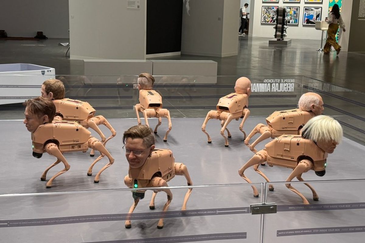 Beeple, robot anjing, Elon Musk, Mark Zuckerberg, Art Basel Miami, Robot Elon Musk dan Zuckerberg Laris Terjual, Harganya Miliaran