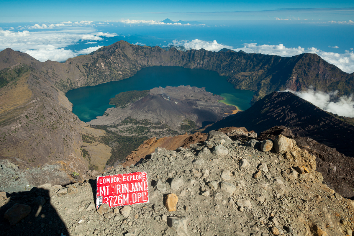Pendaki Denmark, Gunung Rinjani, pendaki Denmark, Evakuasi Helikopter, pendaki Denmark jatuh di Gunung Rinjani, pendaki Belanda, pendaki Denmark Gunung Rinjani, Pendaki Denmark Jatuh di Gunung Rinjani, Helikopter Diturunkan