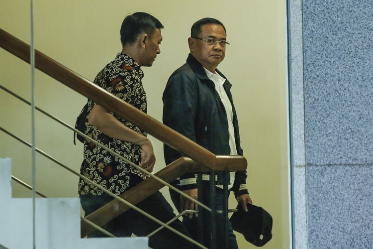 Pati, Buntut Bupati Sudewo Tersangka KPK,  Warga Pati Lepas 7 Kambing dan 7 Ayam Putih