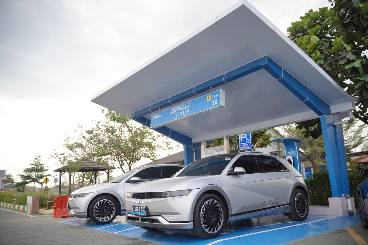 SPKLU, SPKLU Center, Ultra Fast Charging, SPKLU Center di Tanjung Priok Diresmikan, Punya Fast Charging 200 kW