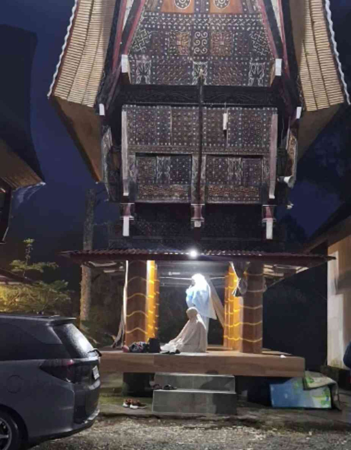 Toraja, Lolai, Menikmati Keindahan Matahari Terbit di Lolai, Saat Toraja Serasa Negeri di Atas Awan