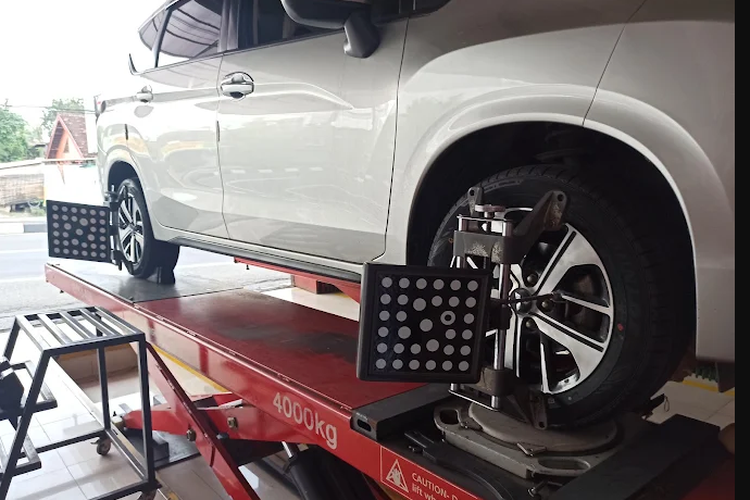Bridgestone Indonesia, spooring, Pentingnya Spooring Ban Mobil Usai Perjalanan Mudik