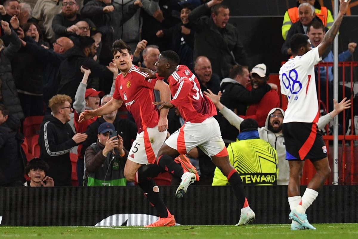 Manchester United, Liga Europa, Hasil Liga Europa, Man United vs Lyon, Harry Maguire, Skor Man United Vs Lyon 5-4, Sejarah MU pada Menit ke-120
