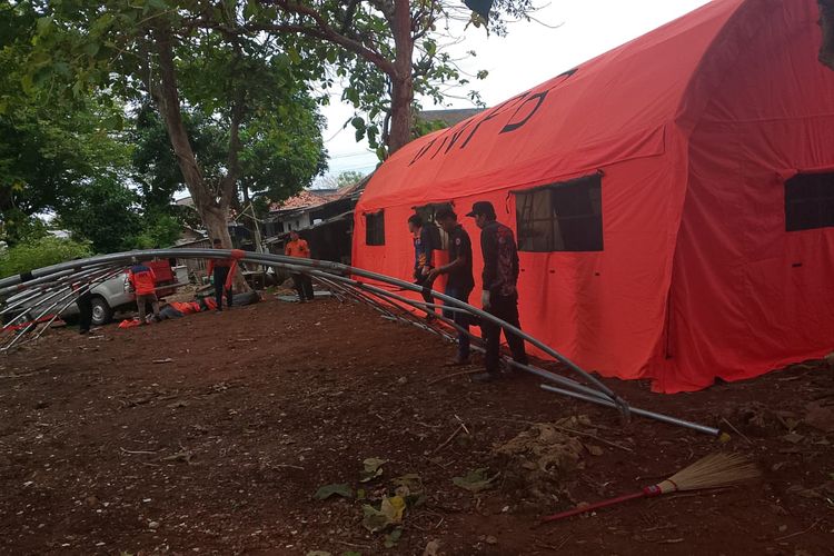 Jawa Timur, Pamekasan, wali murid, Mengapa Wali Murid SDN Tamberu 2 Menolak Pemindahan Sementara Siswa?, Alasan Wali Murid Siswa SDN Tamberu 2 Menolak Pemindahan Sementara , Disdikbud Laporkan ke Bupati Pamekasan, Sengketa Tanah Berlangsung 55 Tahun, Ganti Rugi Tak Pernah Direalisasikan