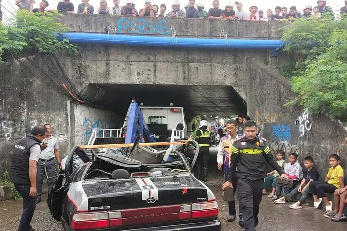 Karawang, Terungkap, Ini Identitas 3 Korban Tewas Tertimpa Kontainer Terguling di Karawang