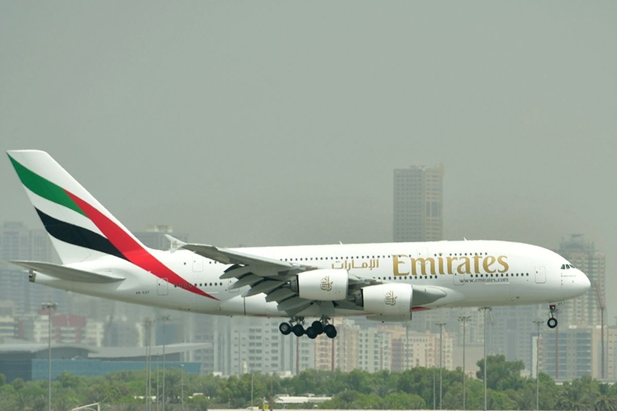 Iran, penerbangan dibatalkan, Emirates, 15 Penerbangan di Bandara Internasional I Gusti Ngurah Rai Dibatalkan Imbas Serangan AS-Israel ke Iran