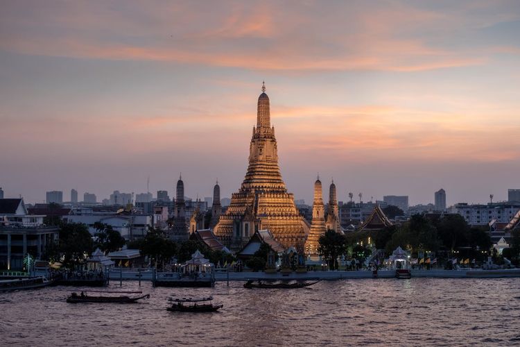 london, Indonesia, bangkok, Gen Z, kota terbaik di dunia, kota untuk Gen Z, 10 Kota Terbaik di Dunia untuk Gen Z, Adakah Indonesia?, Bangkok, Thailand, Melbourne, Australia, Cape Town, Aftika Selatan, New York, Amerika Serikat, Kopenhagen, Denmark, Barcelona, Spanyol, Edinburgh, Inggris, Kota Meksiko, Meksiko, London, Inggris, Shanghai, China