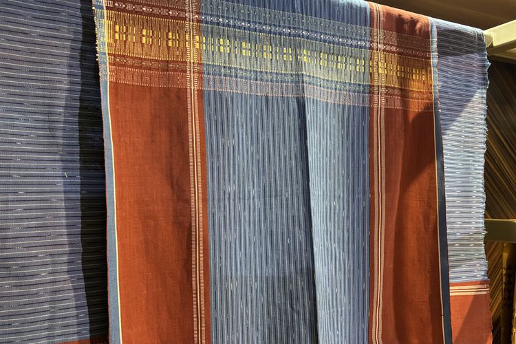 Tobatenun, wastra, ulos, MAULIATE, ulos batak, wastra batak, Menjaga Tradisi, Membuka Inovasi: Cara Ulos Dekat dengan Generasi Muda
