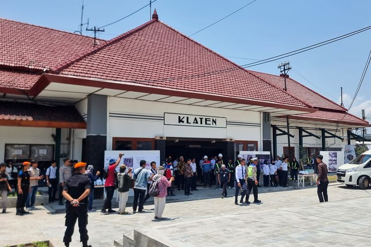 libur panjang, jadwal KRL Jogja-Solo, stasiun tugu yogyakarta, HUT ke-80 RI, 16-18 Agustus 2025, Spesial HUT ke-80 RI, Ini Jadwal KRL Jogja-Solo Tanggal 16-18 Agustus 2025, Berangkat dari Stasiun Tugu Yogyakarta, Berangkat dari Stasiun Lempuyangan, Berangkat dari Stasiun Maguwo, Berangkat dari Stasiun Brambanan, Berangkat dari Stasiun Srowot, Berangkat dari Stasiun Klaten, Berangkat dari Stasiun Ceper, Berangkat dari Stasiun Delanggu, Berangkat dari Stasiun Gawok, Berangkat dari Stasiun Purwosari, Berangkat dari Stasiun Solo Balapan, Berangkat dari Stasiun Solojebres