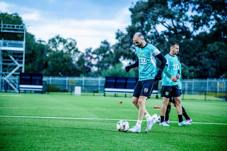 Persebaya Surabaya, Eduardo Perez Moran, Australia, Persebaya, Super League, Bajul Ijo, Persebaya vs Football West All Star, Super League 2025-2026, persebaya vs west all star, persebaya vs football west all stars, Persebaya Vs Football West All Star: Bajul Ijo Nyaman Latihan Main Cepat