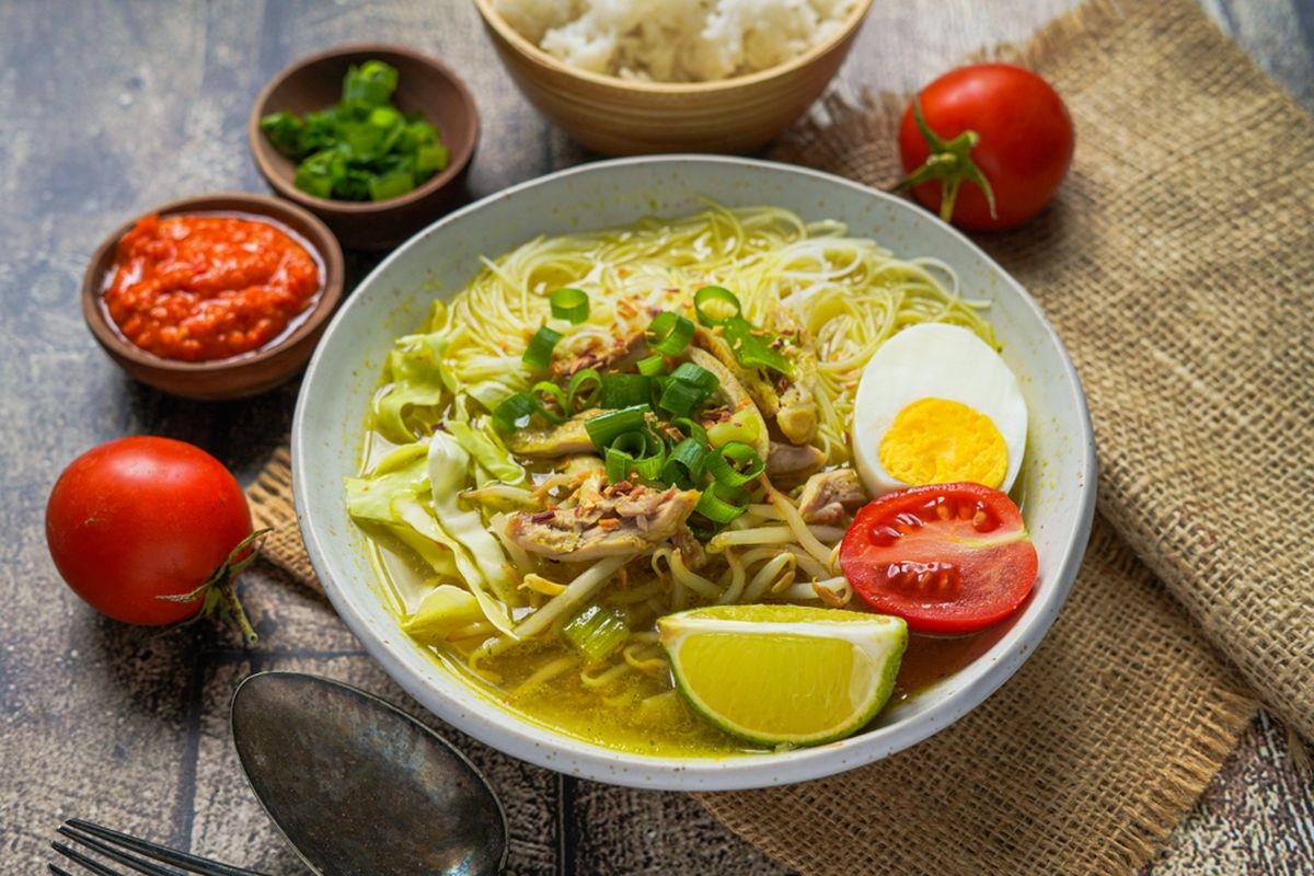 bumbu soto, Bumbu Soto Ayam, bumbu soto ayam, cara simpan bumbu soto, Cara Bikin Bumbu Soto Ayam Bening Simpel, Awet hingga 1 Bulan, Cara Membuat Bumbu Soto Dasar, Kenapa Bumbu Soto Bisa Awet Lama?, Cara Menyimpan Bumbu Soto Agar Awet 1–4 Minggu, Cara Pakai Bumbu Soto Siap Simpan