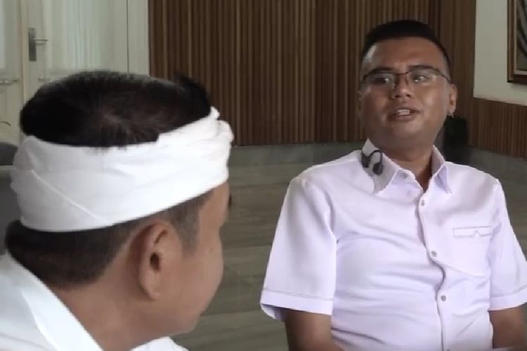 Gubernur Jawa Barat, Dedi Mulyadi, tragedi pesta rakyat Garut, Putri Karlina, maula akbar, Tragedi Pesta Rakyat Garut, Dedi Mulyadi Klarifikasi Jejak Digital Usai Disebut Bohong Tak Tahu Acara Makan Gratis Nikahan Anaknya