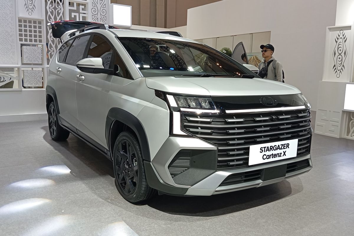 Hyundai Stargazer Cartenz, Gaikindo Indonesia International Auto Show, GIIAS, Mitsubishi Xpander, Daihatsu Xenia, Toyota Avanza, Spesifikasi Stargazer Cartenz, Suzuki Ertiga, GIIAS 2025, Stargazer Cartenz GIIAS 2025, Perbandingan Performa: Stargazer Cartenz, Xpander, Xenia, Avanza