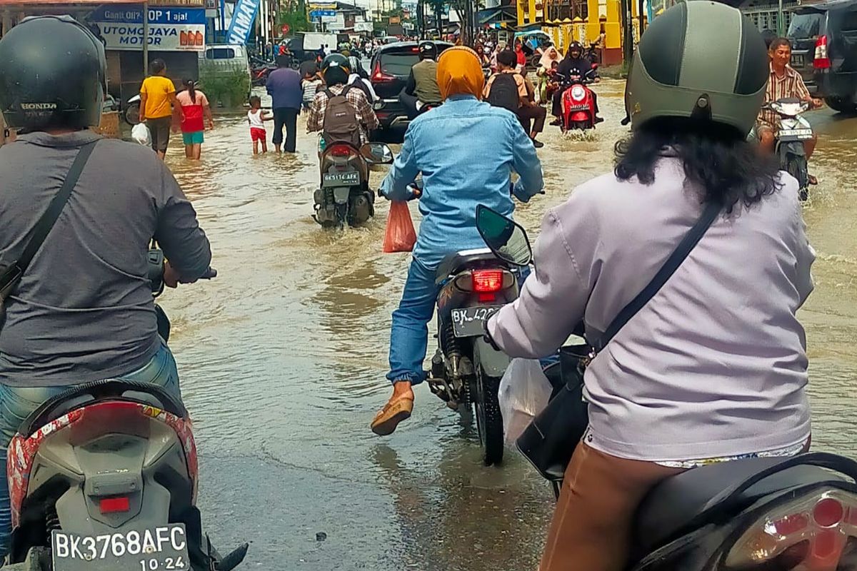 BMKG, Prediksi cuaca, bbmkg wilayah 1 medan, prediksi tinggi gelombang laut, Dari Pegunungan hingga Pesisir, BBMKG Medan Prediksi Cuaca Sumut Ekstrem Pekan Ini