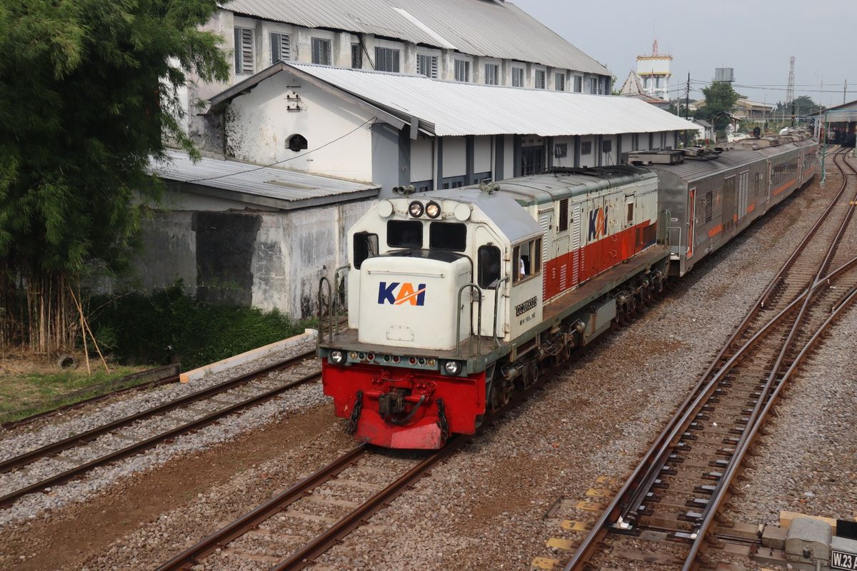kereta api, sejarah kereta api, Sejarah kereta api di indonesia, sejarah hut kereta api, Sejarah HUT Kereta Api 28 September, Perjalanan Ular Besi di Indonesia, Sejarah awal mula kereta api di Indonesia, Kereta api Indonesia pada masa pendudukan Jepang, Sejarah penetapan tanggal hari jadi Kereta Api Indonesia, Makna peringatan Hari Kereta Api