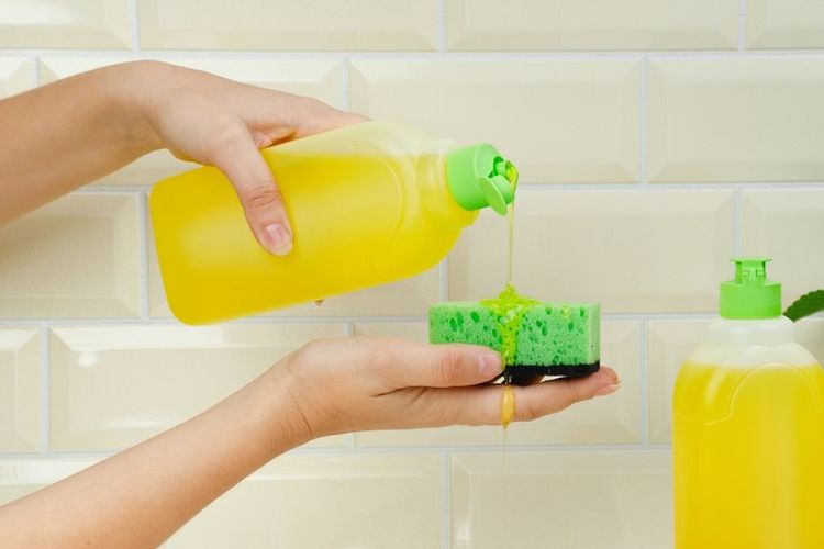 Rahasia Alat Masak Stainless Steel Tetap Bersih dan Antigosong, 1. Rendam terlebih dahulu, 2. Gosok perlahan, 3. Gunakan pembersih non-abrasif, 4. Bersihkan bagian dalam dan dasar, 5. Keringkan dengan lap bersih
