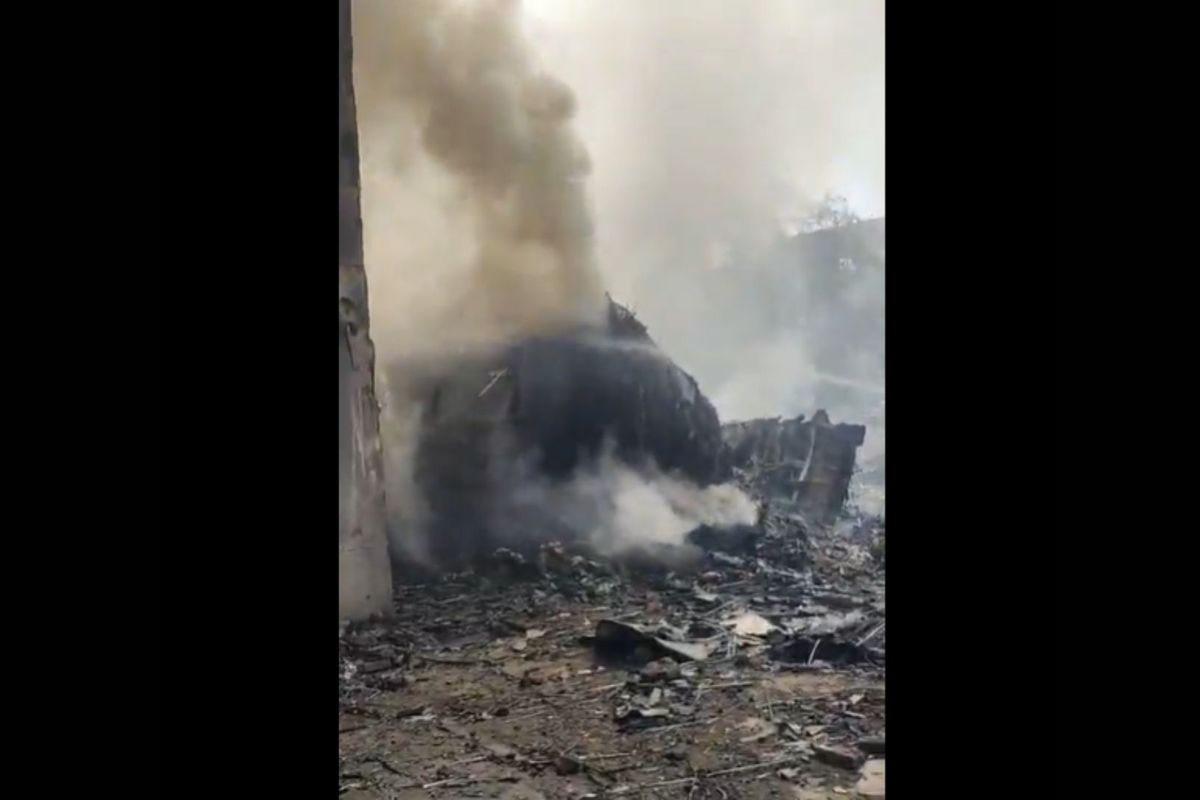 kecelakaan Air India, pesawat air india jatuh, kecelakaan air india, kecelakaan pesawat air india, korban selamat kecelakaan pesawat air india, Korban Selamat Ungkap Detik-detik Kecelakaan Air India: Terdengar Suara Keras, Lalu Pesawat Jatuh