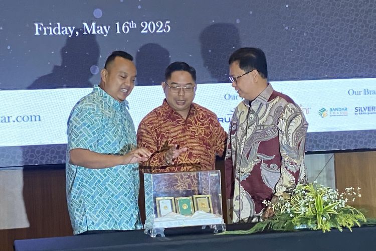 Membeli emas untuk investasi, Investasi emas, investasi emas, cara investasi emas, tips investasi emas, tips membeli emas untuk investasi, tips investasi emas bagi pemula, membeli emas untuk investasi, cara membeli emas untuk investasi, investasi emas untuk perempuan, Tips Membeli Emas untuk Investasi, Perempuan Harus Tahu