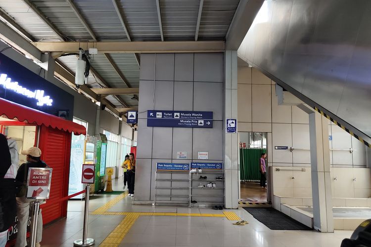 Stasiun Tanah Abang Baru, stasiun tanah abang baru, penitipan barang di stasiun tanah abang, loker penitipan barang di stasiun tanah abang, Tempat Penitipan Barang di Stasiun Tanah Abang Baru, Di Mana Letaknya?
