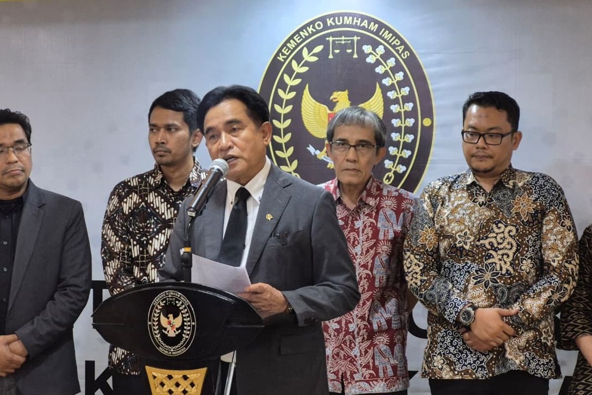 budi gunawan diganti, reshuffle kabinet prabowo, sosok djamari chaniago, Djamari Chaniago Menko Polkam, Yusril Ihza Mahendra Djamari, Calon Menko Polkam Prabowo, Yusril Ihza Mahendra Singgung Nama Djamari Chaniago, Disebut Punya Integritas Tinggi untuk Menko Polkam
