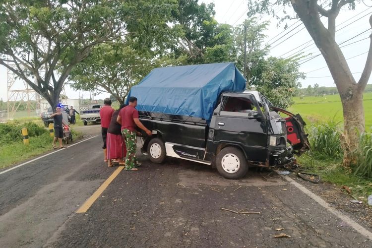 kecelakaan, menolong, motor, Ironi Kecelakaan, dari Salah Penanganan sampai Barang Korban Raib
