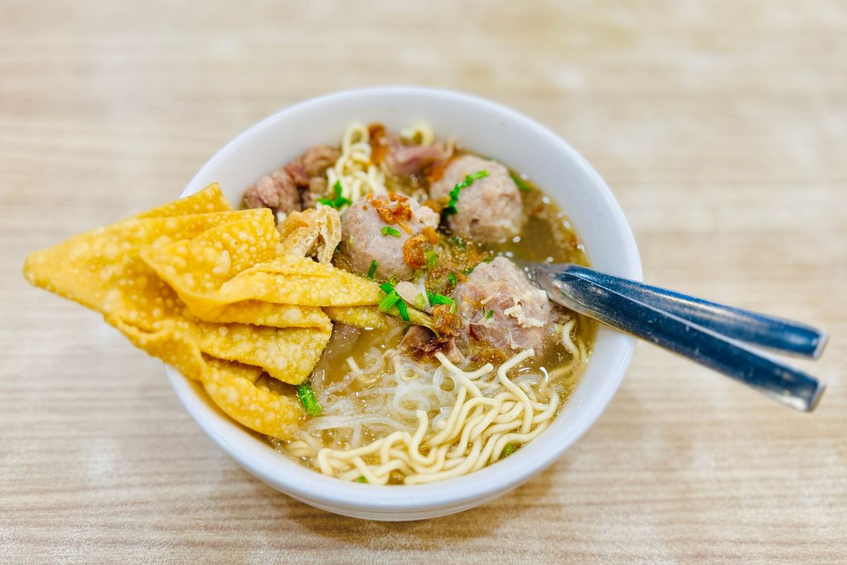 kuah bakso, bumbu kuah bakso, resep kuah bakso, Cara Membuat Bumbu Kuah Bakso Gurih dan Berkaldu Kental, Apa Saja Bahannya?