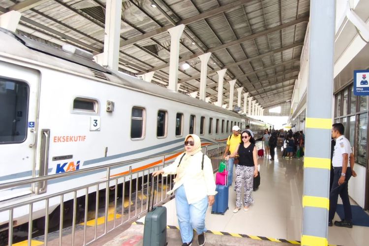mudik Lebaran 2026, rute kereta api favorit, stasiun kereta api favorit mudik Lebaran 2026, Cek Stasiun dan Rute Kereta Api Favorit Mudik Lebaran 2026