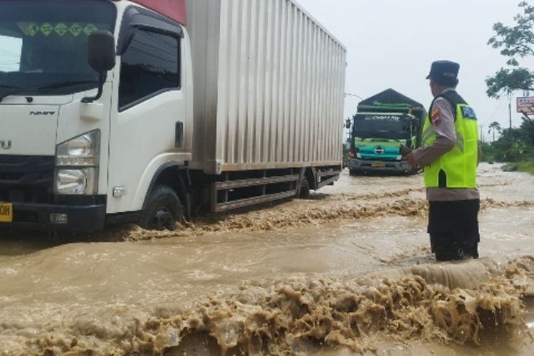 BPBD DKI, banjir Jakarta, Pantau Banjir, Waspada Banjir Jakarta: Pantau Update Real-Time Lewat Aplikasi Ini!