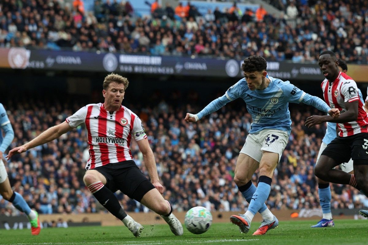 Manchester City, Manchester United, Liga Inggris, Premier League, Liverpool, Chelsea, Ryan Gravenberch, Enzo Fernandez, Man United, Sunderland, Michael Carrick, Brentford, Man City, Jeremy Doku, Hasil dan Klasemen Liga Inggris: Hajar Brentford 3-0, Man City Jaga Asa Juara