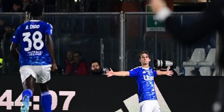 Cesc Fabregas, Mirwan Suwarso, Nico Paz, Como 1907, Liga Italia, Como, Cesc Fabregas Pasrah, Nasib Nico Paz di Como Diserahkan ke Mirwan Suwarso